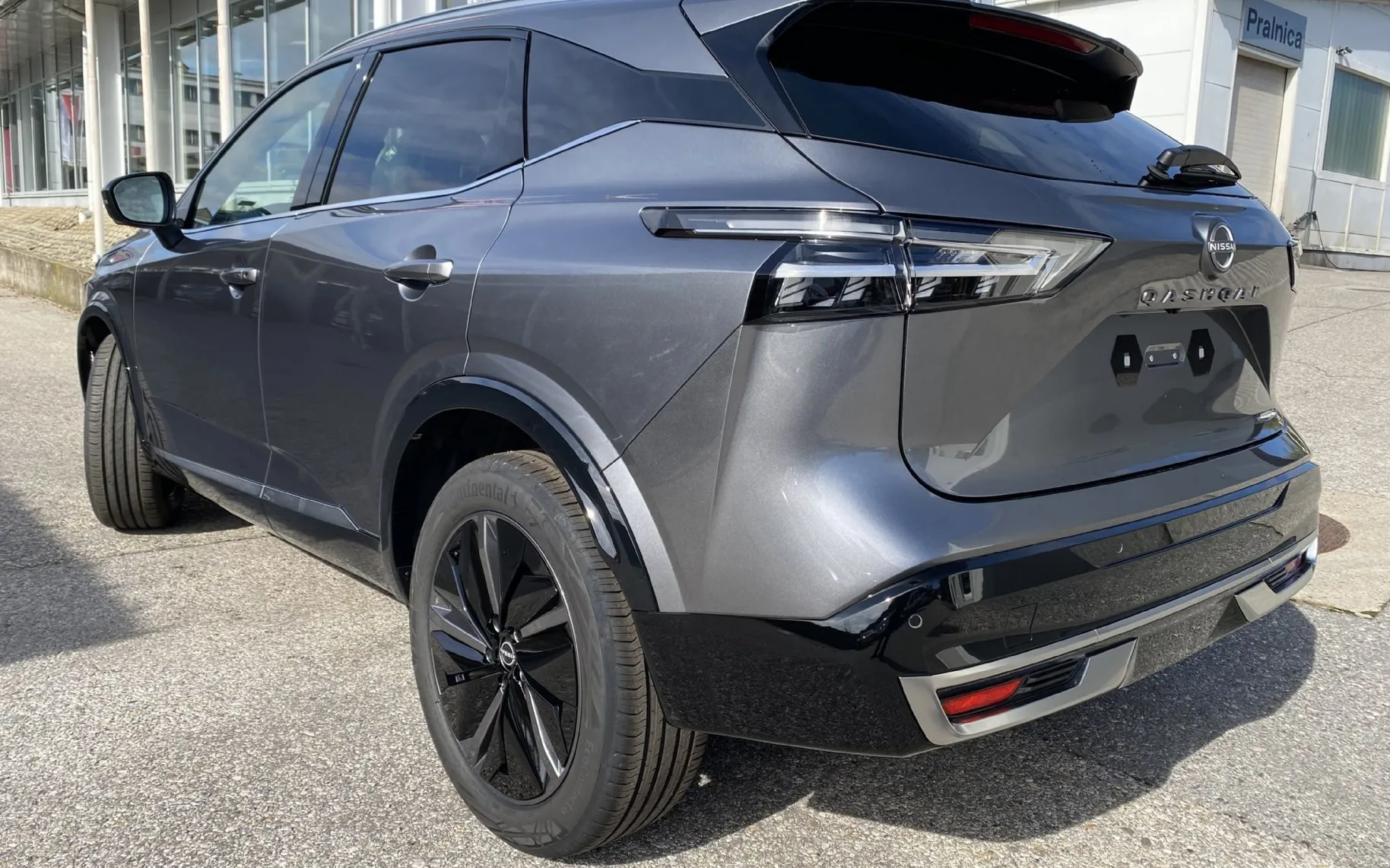 Zunanja slika - Nissan Qashqai - 1.3 DIG-T 4x4 158 X-T TEKNA SUN - 15