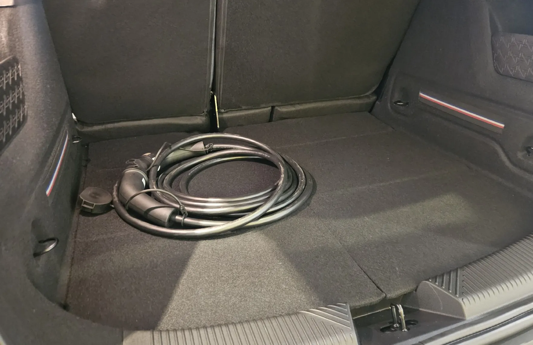 Zunanja slika - Renault 4 E-tech - TECHNO 150 HP COMFORT RANGE - 8