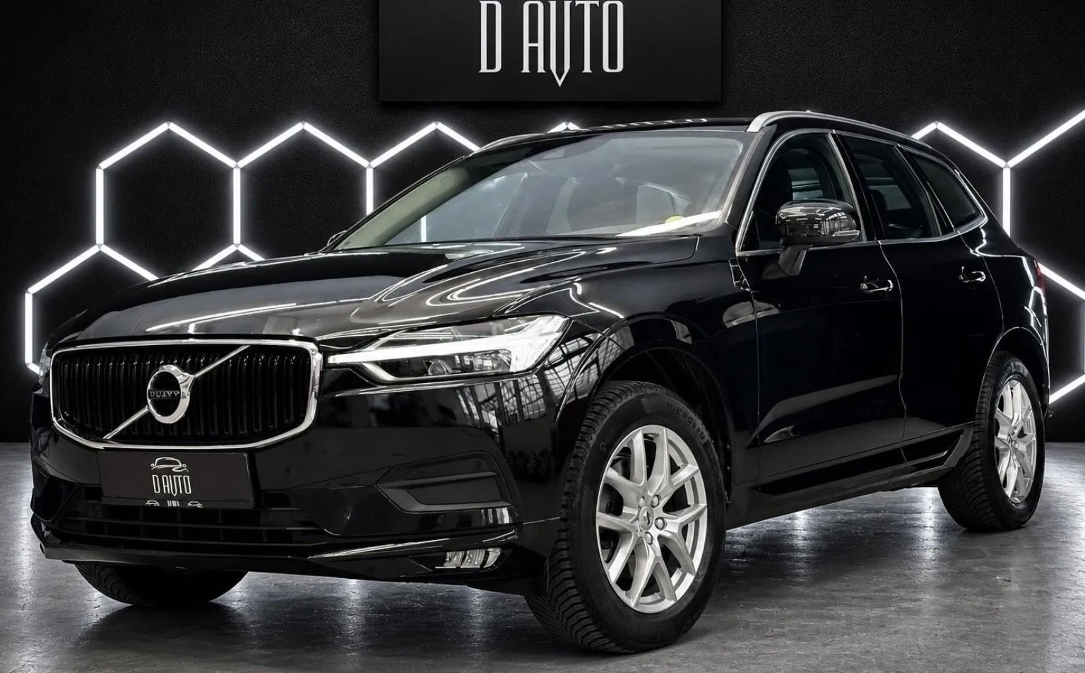 Zunanja slika - Volvo XC60 - D4 BUSINESS EXECUTIVE KAMERA ACC CARPLAY KEYLESS - 1