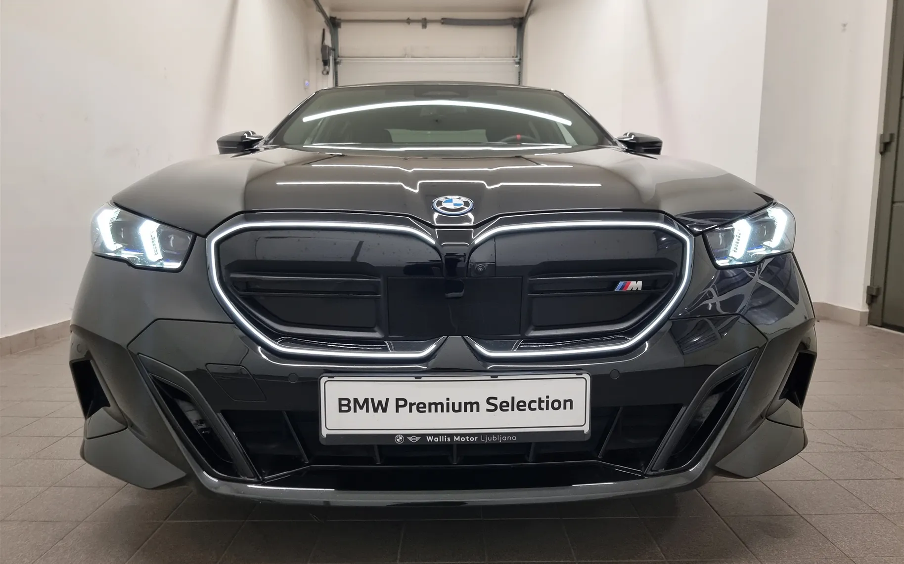 Zunanja slika - BMW i5 - M60 xDrive Limuzina - 5