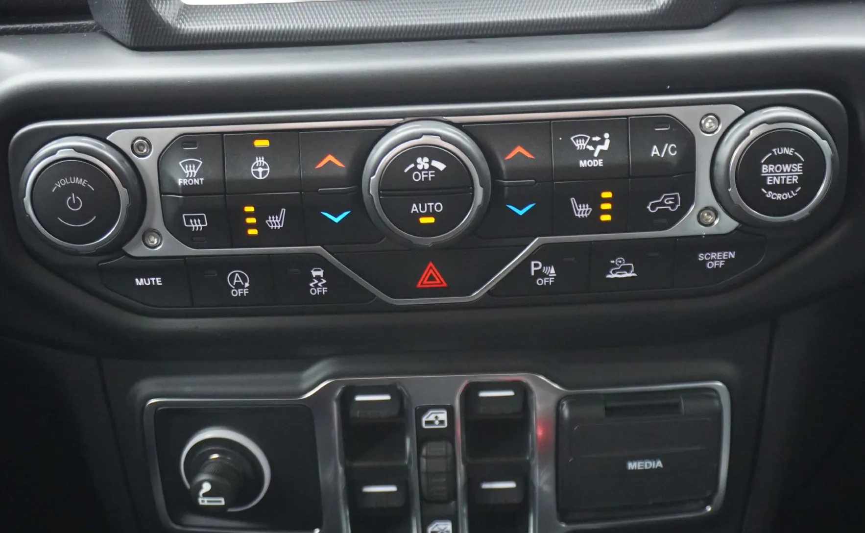 Zunanja slika - Jeep Gladiator - 3.0 V6 Multijet 4V Overland - 15
