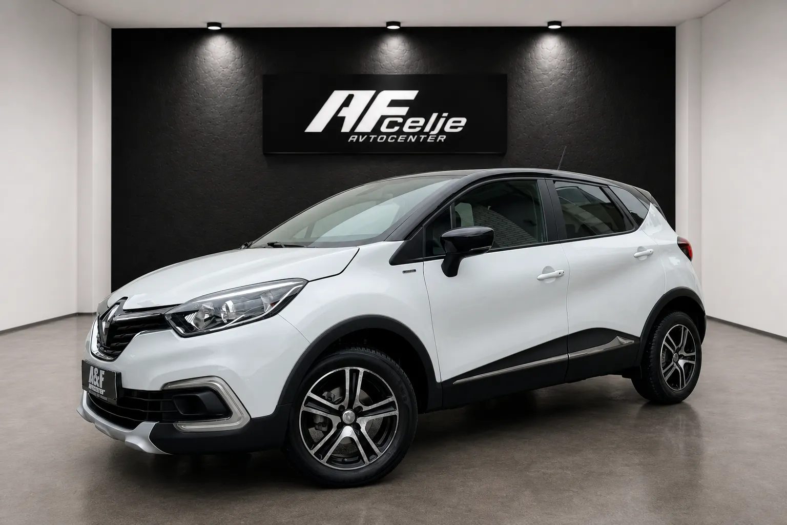 Zunanja slika - Renault Captur - TCe 90-LIMITED-34.000km-LED-NAVI-TEMPOMAT-PDC- - 1