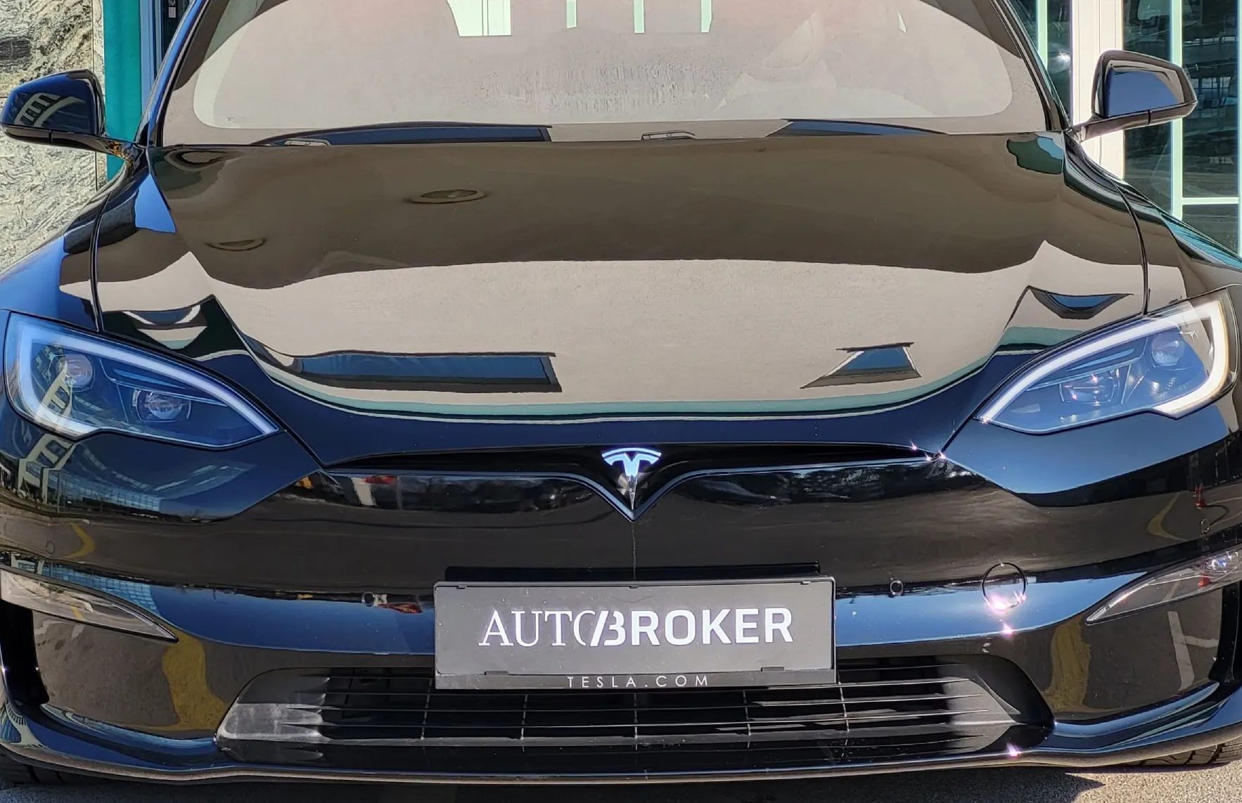 Zunanja slika - Tesla Model S - Plaid - 2