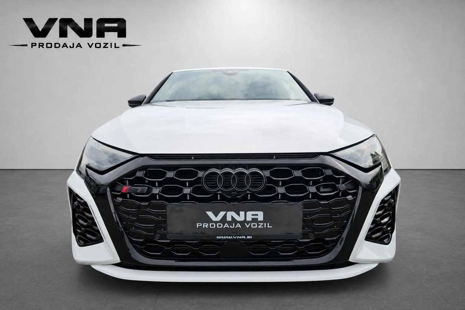 Zunanja slika - Audi RS3 - Sportback quattro TFSI |VIRTUAL|BANG|RADAR|KAMERA| - 2
