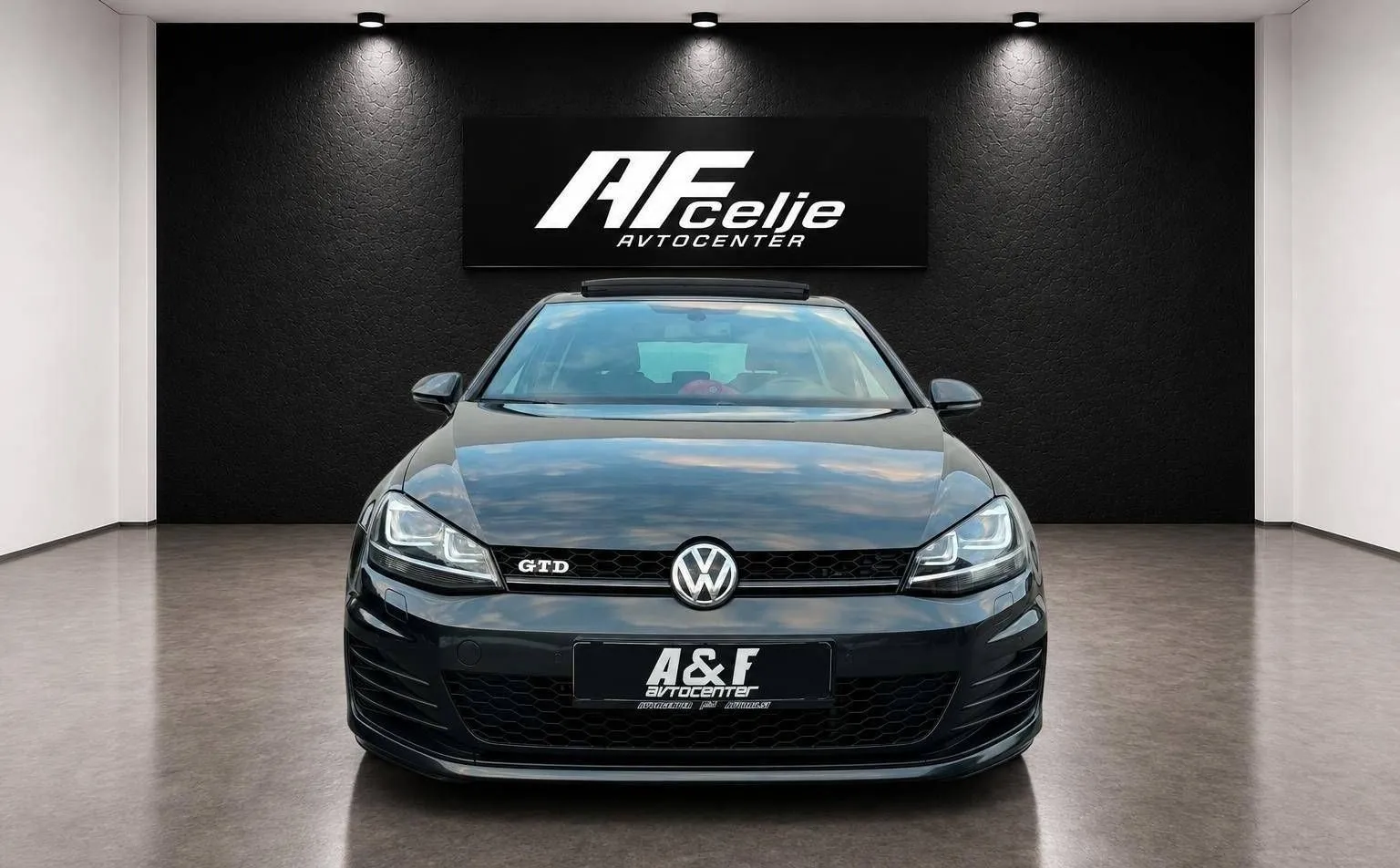 Zunanja slika - Volkswagen Golf - 2.0 GTD-DSG-PANORAMA-LIZING ZA TUJCE-NAVI - 2