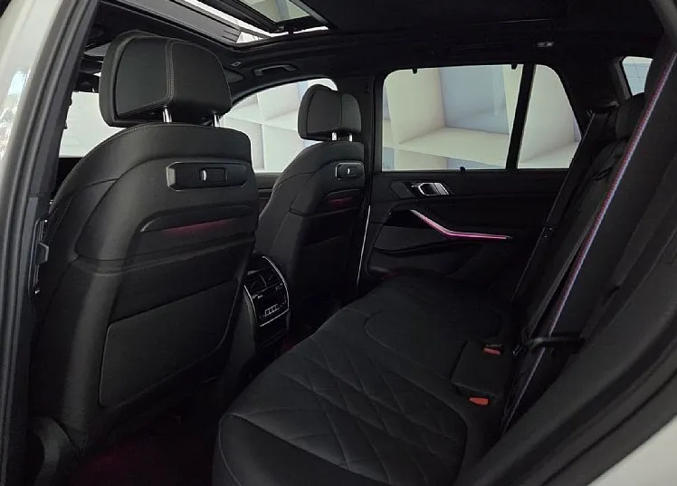 Zunanja slika - BMW X5 - serija : M60i xDrive.M.SPORT-ZRAČNO-KLJUKA-PANO-HUD-WEB-KEY - 13
