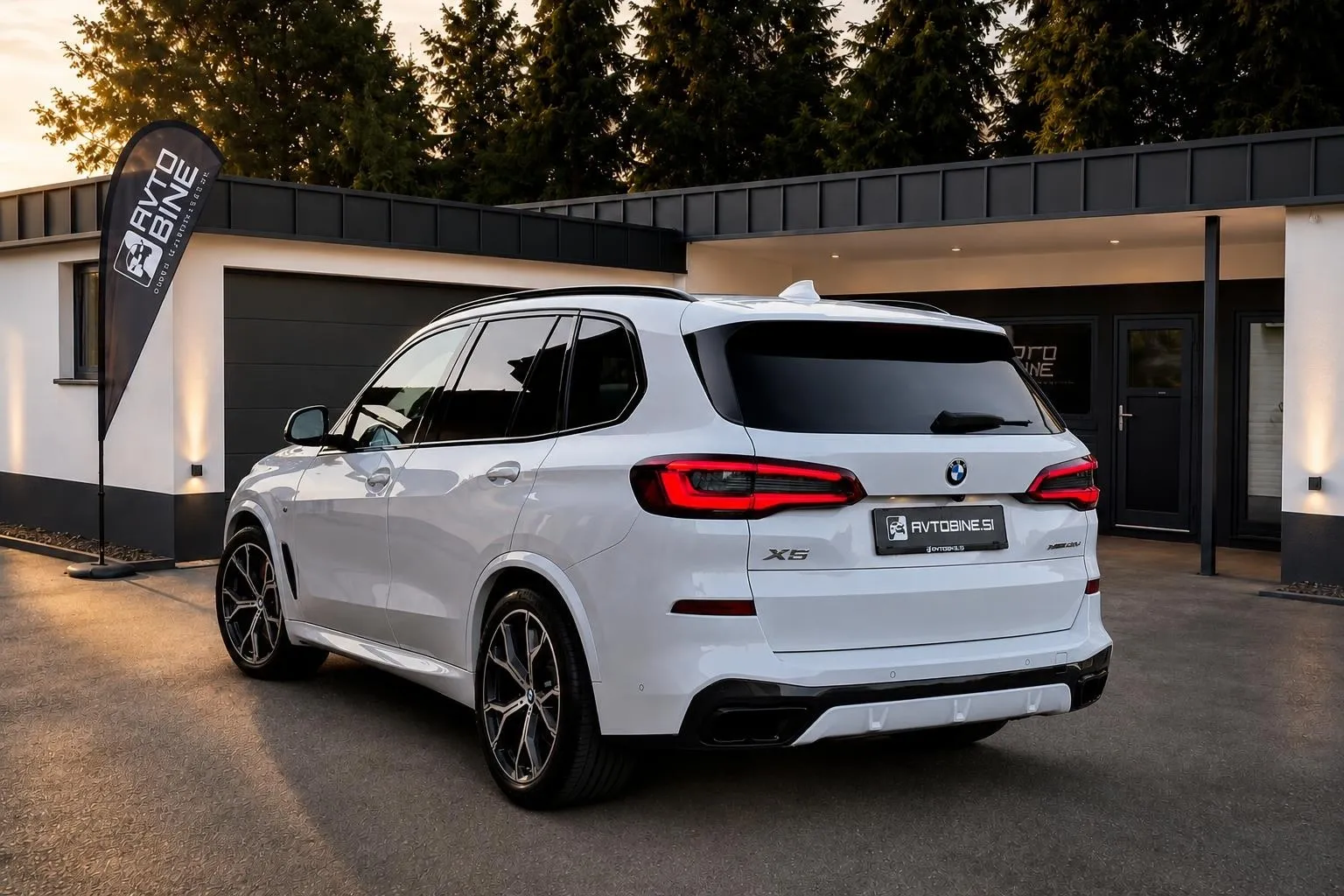 Zunanja slika - BMW serija X5: - XDRIVE 3.0D•ZRAČNO•PANO•LASER•21COL•ICONIC GLOW... - 6