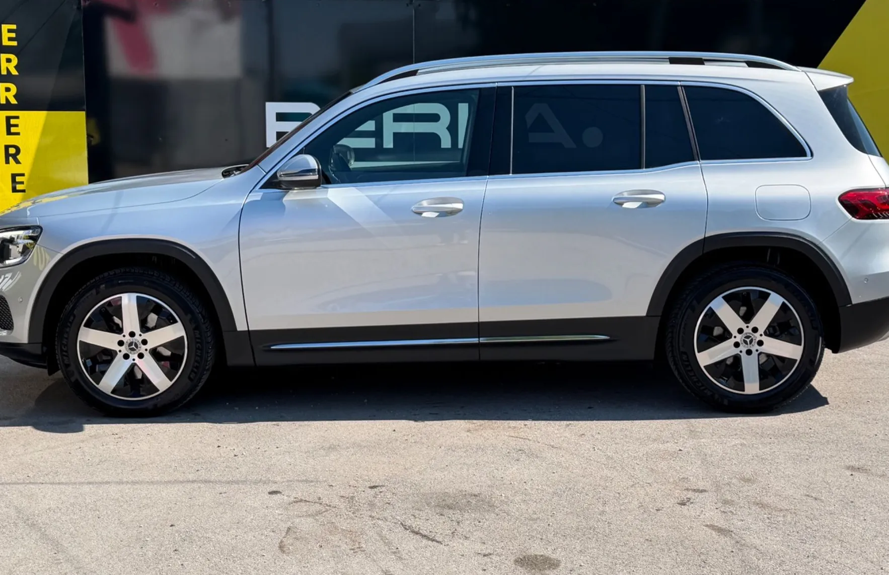 Zunanja slika - Mercedes-Benz GLB-Razred - GLB 200 d  Avt.-119.000KM-KOT NOV- - 8