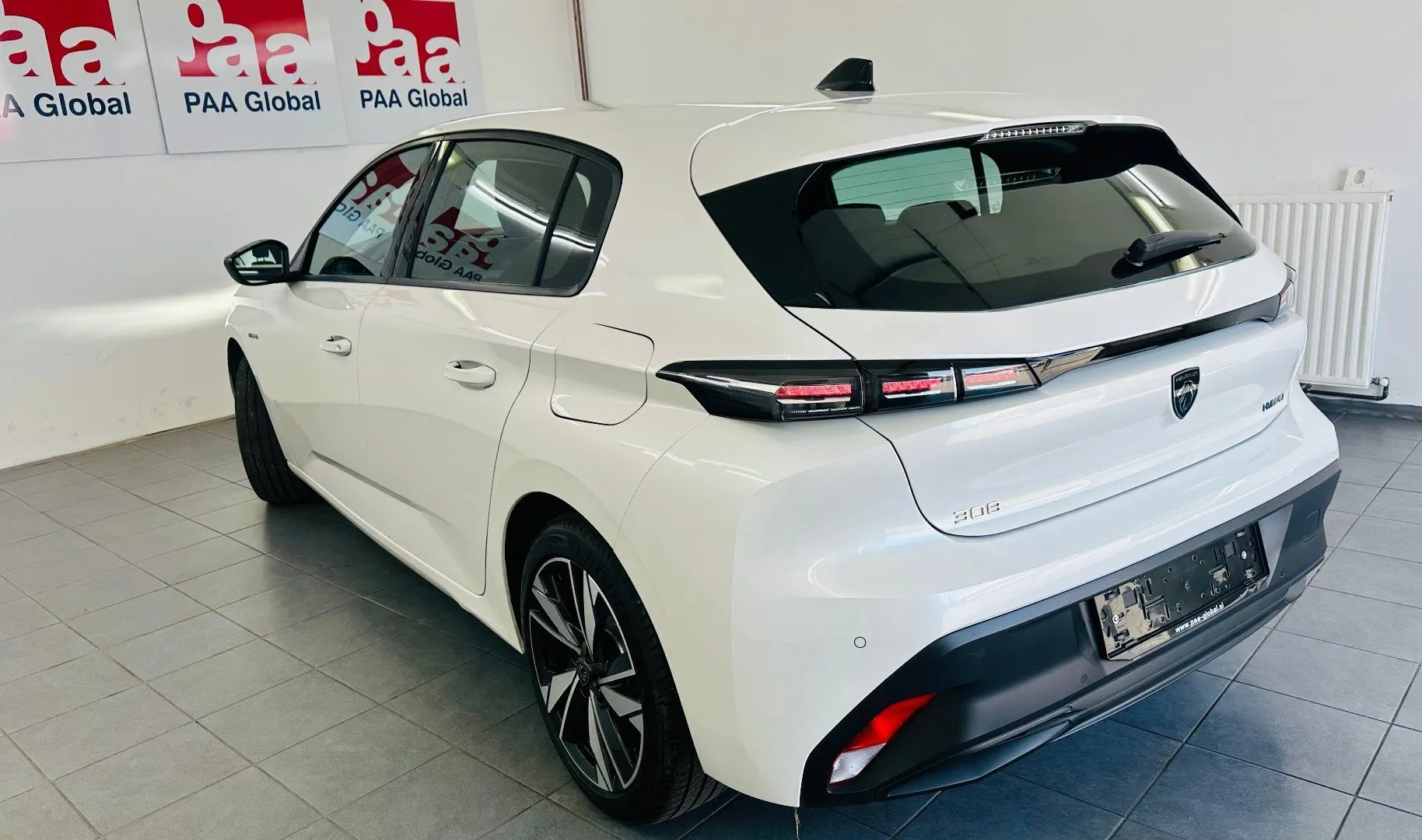 Zunanja slika - Peugeot 308 - 1.6 PHEV 133 KW  Pack Avt.NAVI.43.OOO KM - 4