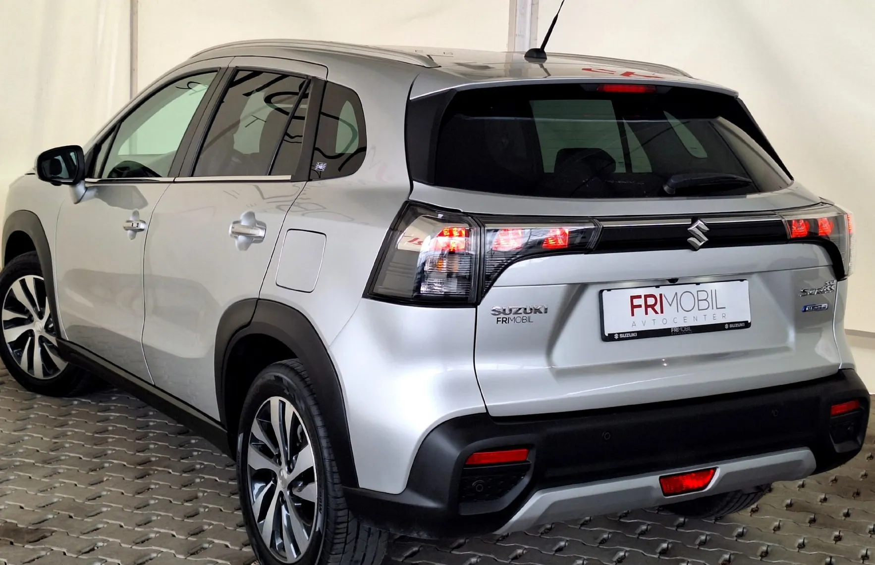 Zunanja slika - Suzuki S-Cross - 1.4 MHEV ELEGANCE ALLGRIP•KAM360•PARK.SENZORJI•ACC - 4