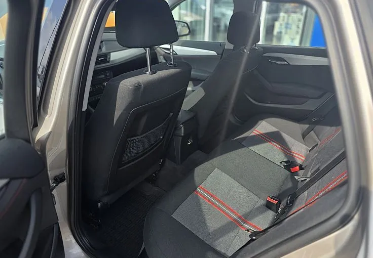 Zunanja slika - BMW X1 - serija :  x Drive 18d AUT - 7