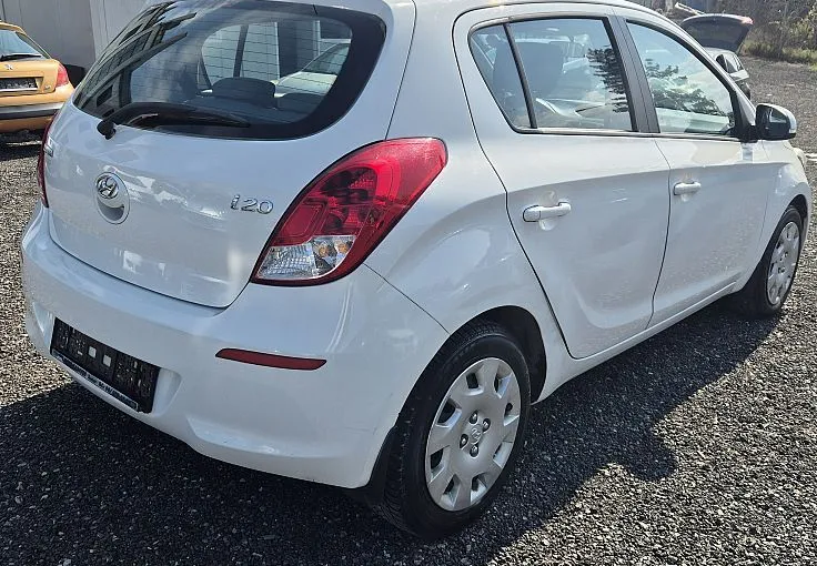 Zunanja slika - Hyundai i20 - 1.2 + 94.000km + 1.Lasntik + BREZ POLOGA - 5