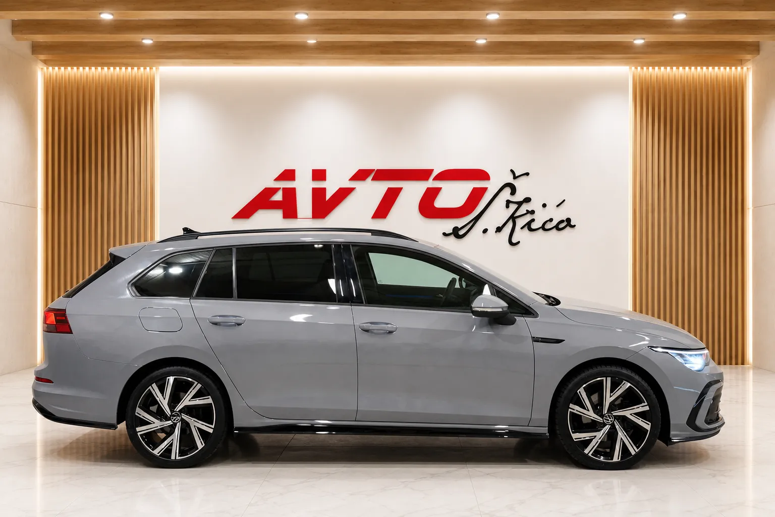 Zunanja slika - VW Golf Variant - 2.0 TDI-R-LINE-VIRTUAL-AVT-ACC-NAVI-KAMERA-F1-PDC. - 4