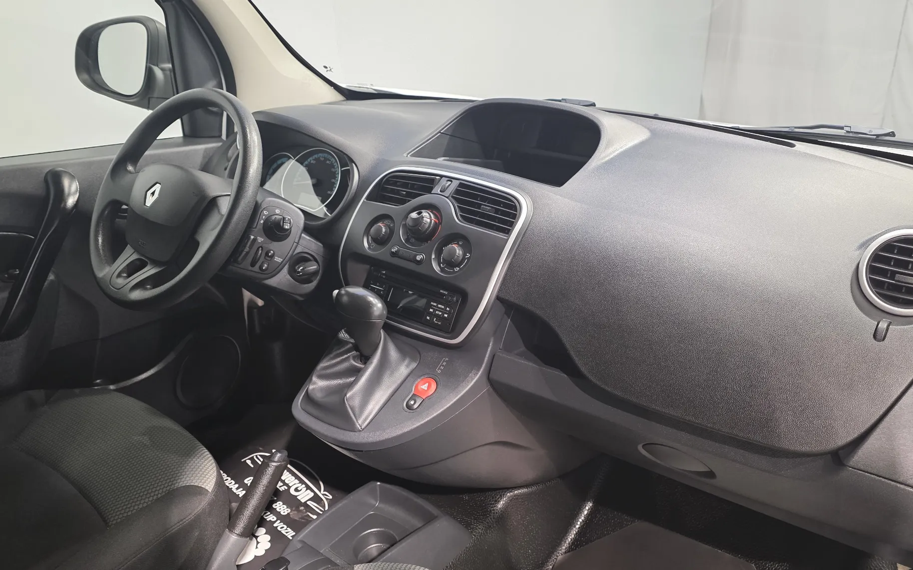 Zunanja slika - Renault Express - Kangoo  Electric ZE33 KLIMA PDC - 10