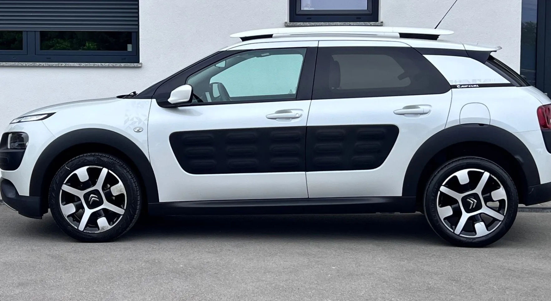 Zunanja slika - Citroën C4 Cactus - 1.2 THP PureTech S S Rip Curl... - 5