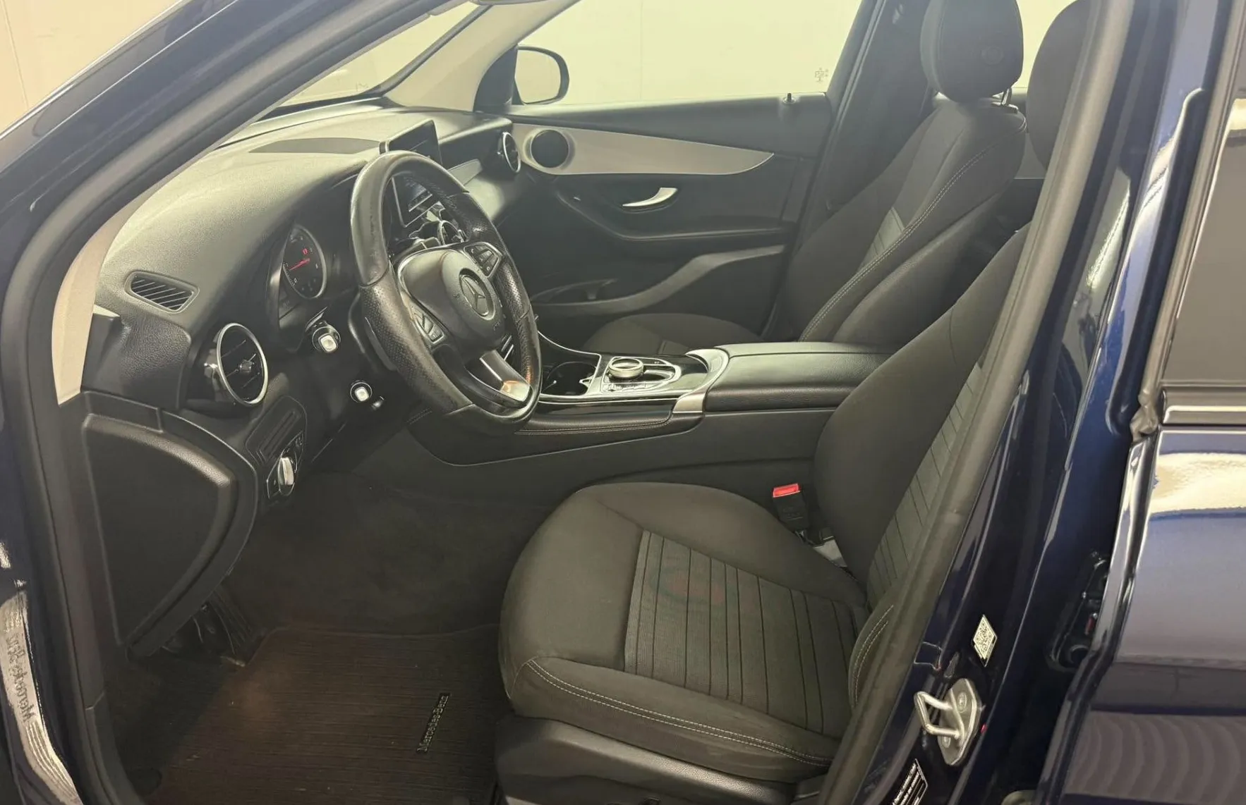 Zunanja slika - Mercedes-Benz GLC-Razred - GLC 220 D 4 MATIC AUT.NAVI.TEMP.EL.SED.AMB. - 12