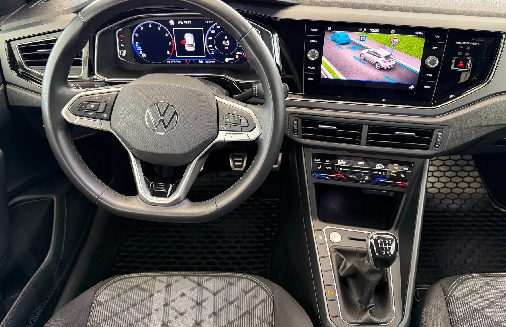 Zunanja slika - Volkswagen Taigo - 4JOY 1.0TSI SLO 1.Lastnik VIRTUAL-OGR. SEDEŽA - 8