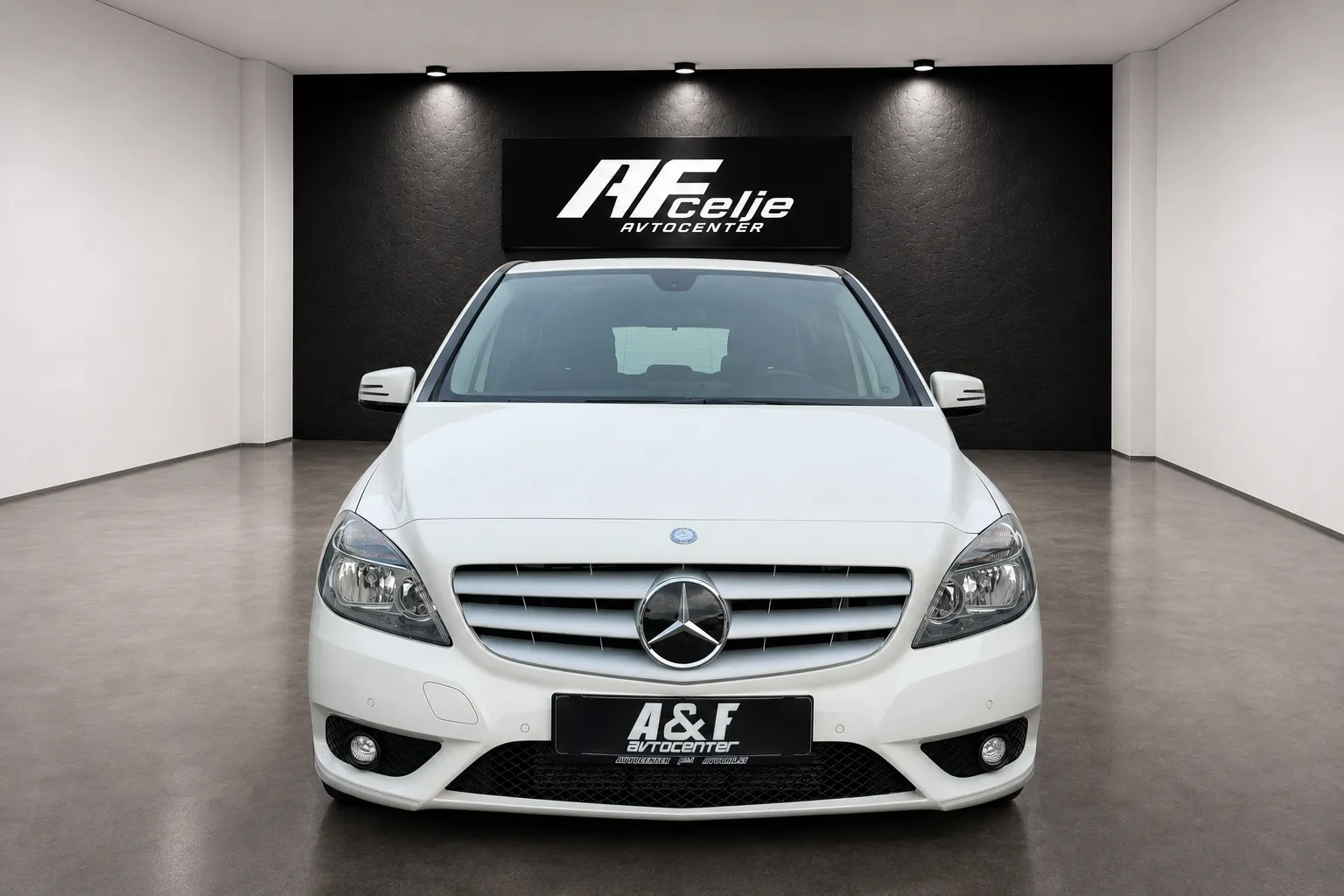 Zunanja slika - Mercedes-Benz B-Razred - 180 CDI-2 LASTNIK-LIZING ZA TUJCE-PDC-TEMPOMAT-... - 2