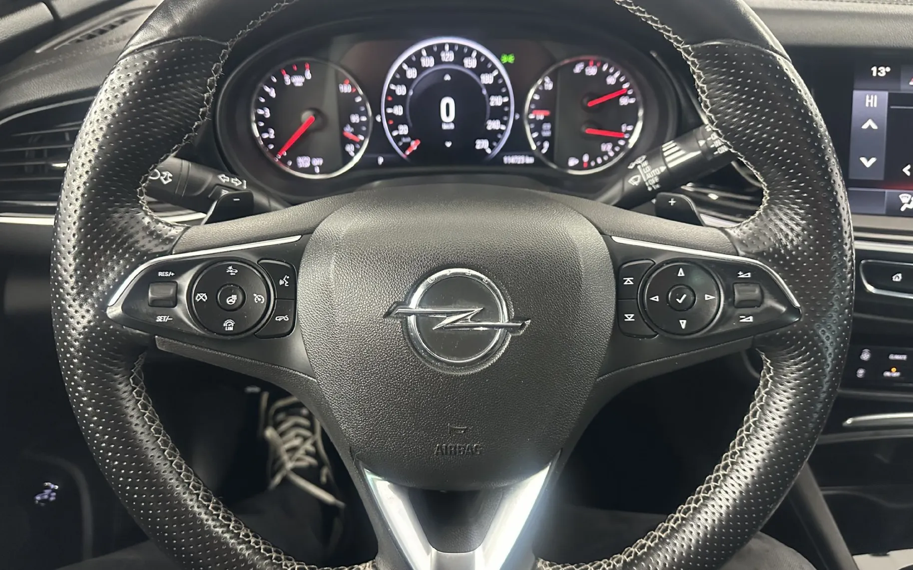 Notranja slika - Opel Insignia - Sports 2.0 CDTi Innovation Avt.NEMŠKI+4ALU.USNJE - 10