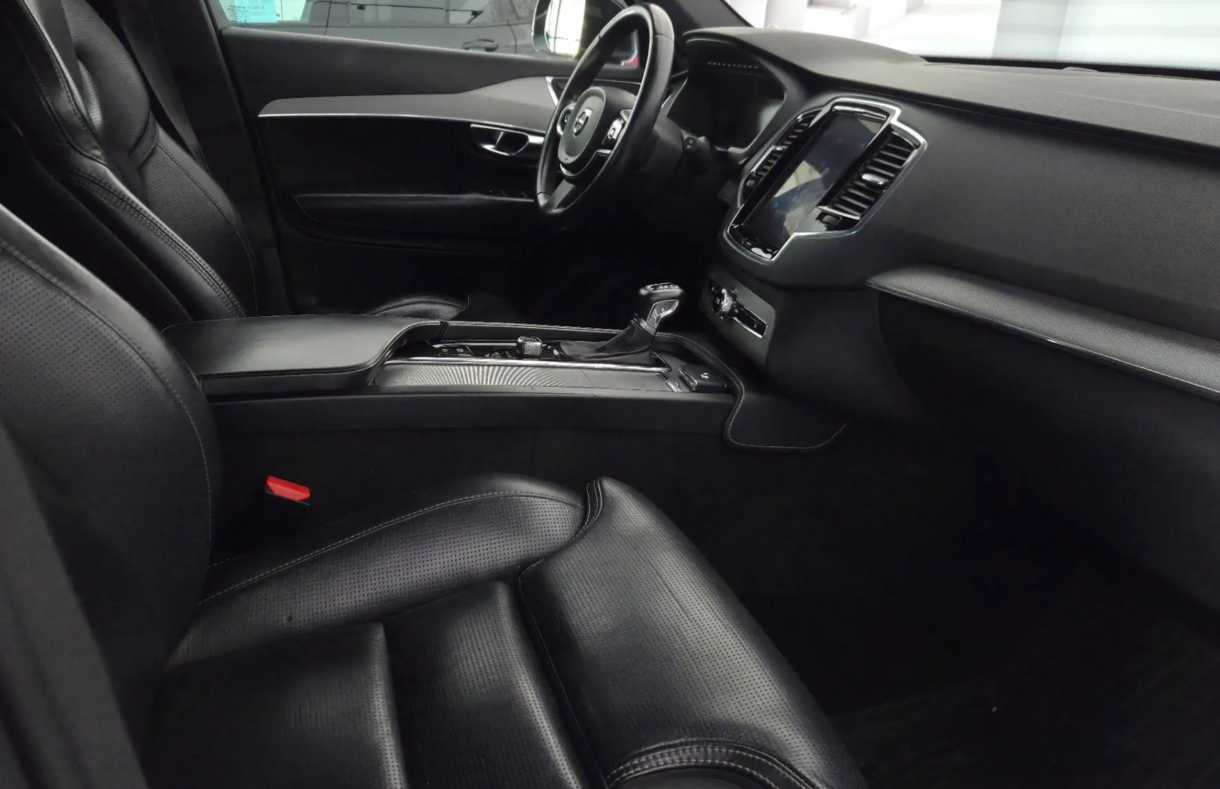 Zunanja slika - Volvo XC90 - D5 AWD Inscription -AVTOPILOT-KEYLESS-KAM360-KLJUK - 12