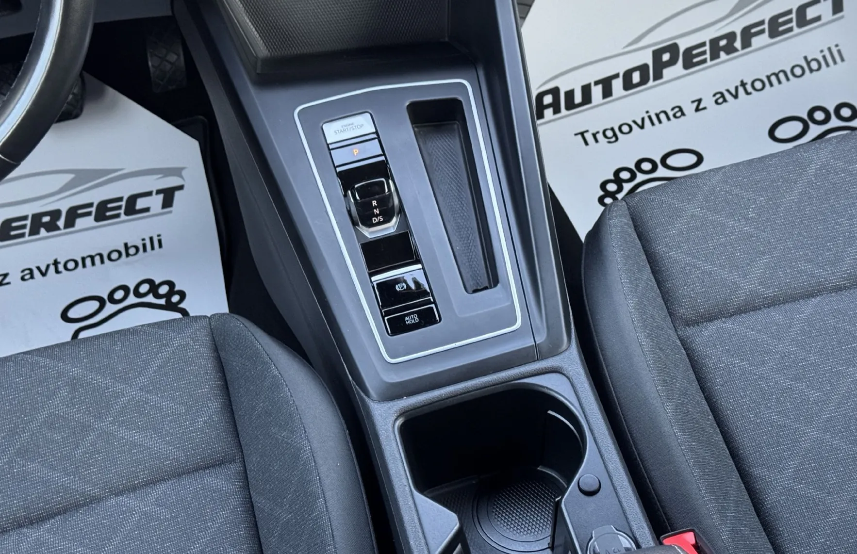 Zunanja slika - Volkswagen Golf - Variant 2.0 TDI avt. 85kw |NAVI|PDC|AMBI| - 14