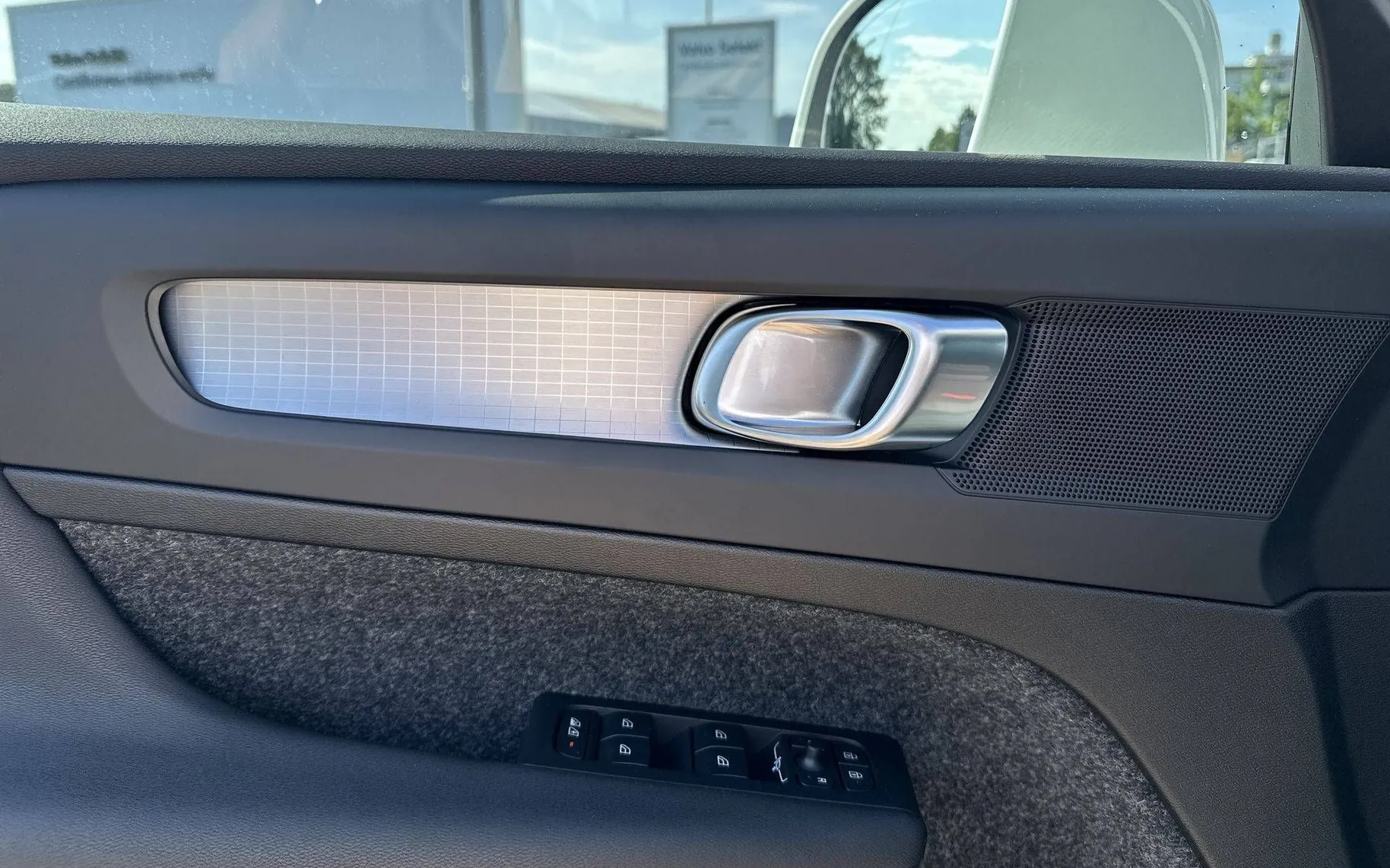Notranja slika - Volvo XC40 - B3P Core Avt. - 11