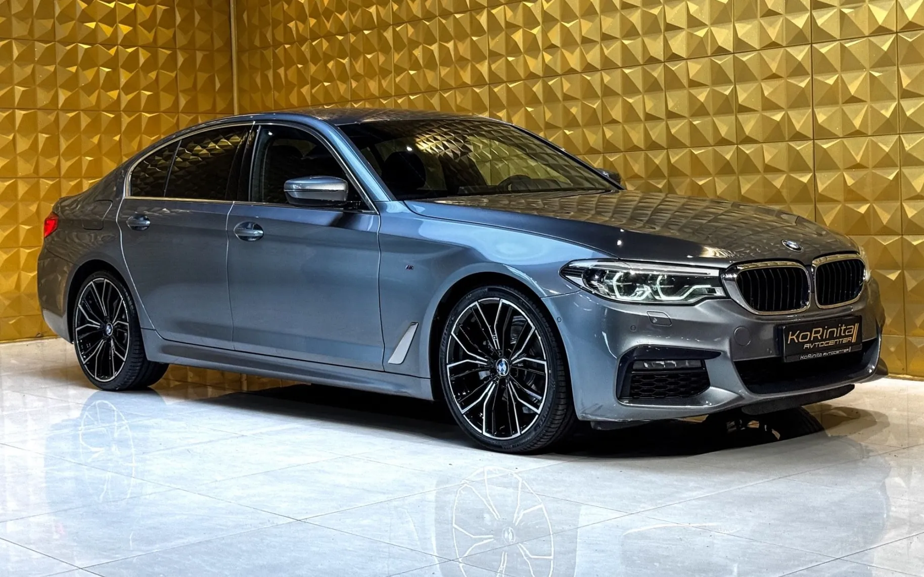 Zunanja slika - BMW serija 5: - 520d AUT. M Sport-LED-VIRTUAL-GRETJE-KAMERA - 1