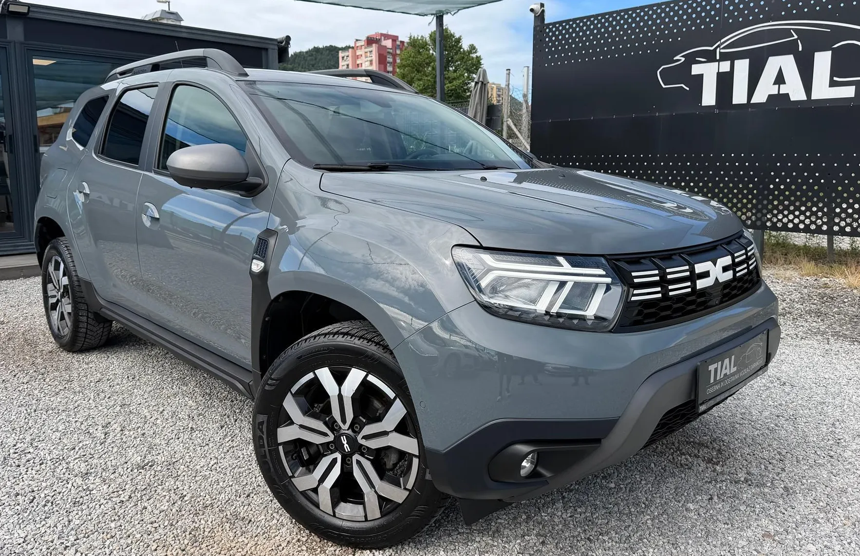 Zunanja slika - Dacia Duster - 1.5 dci-SLO-NARDO SIVA-KAMERA-MRT.KOTI-NAVI - 3