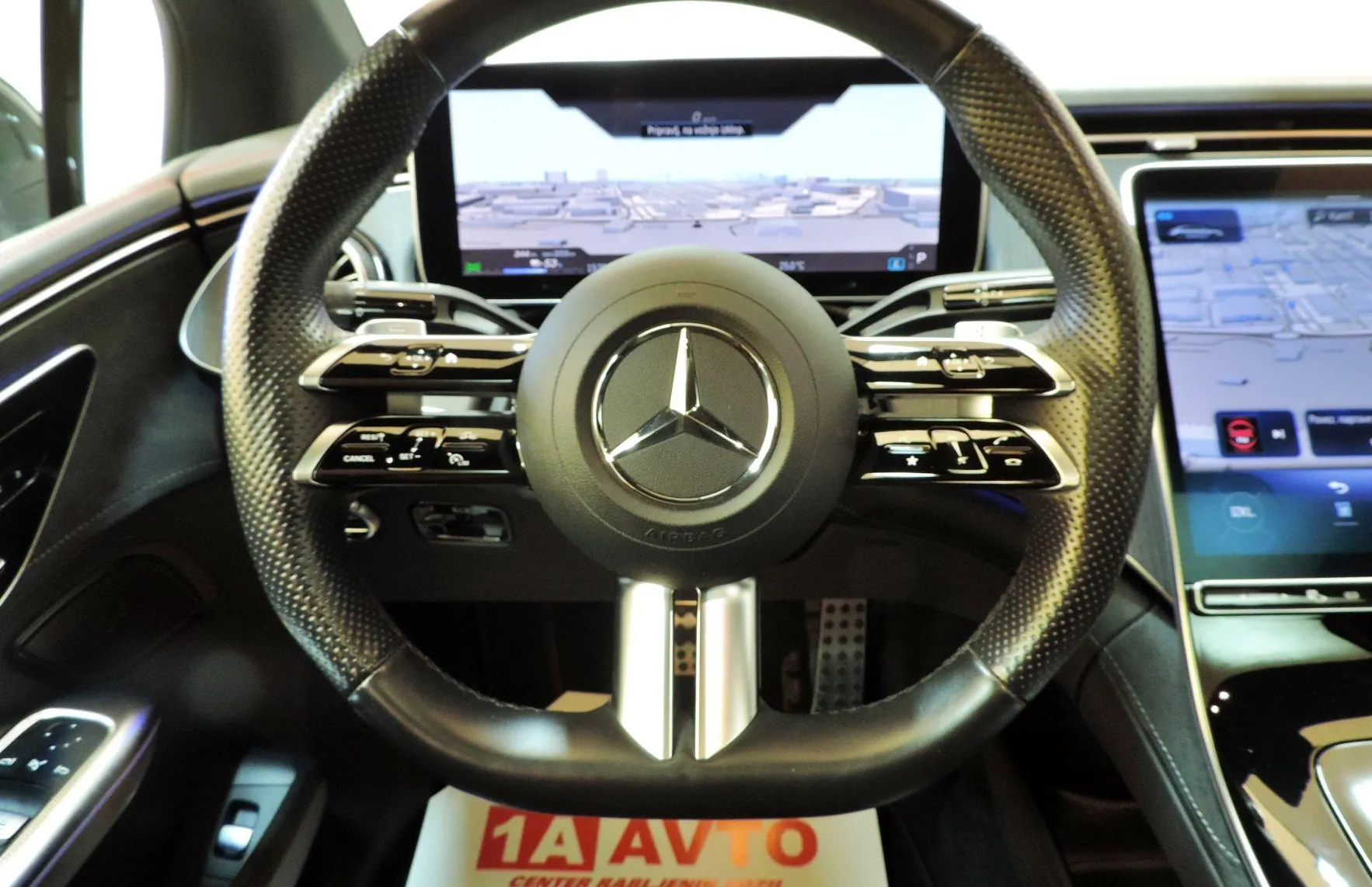 Zunanja slika - Mercedes-Benz EQE - 300 Amg Line ACC-KAMERA-PANORAMA - 14
