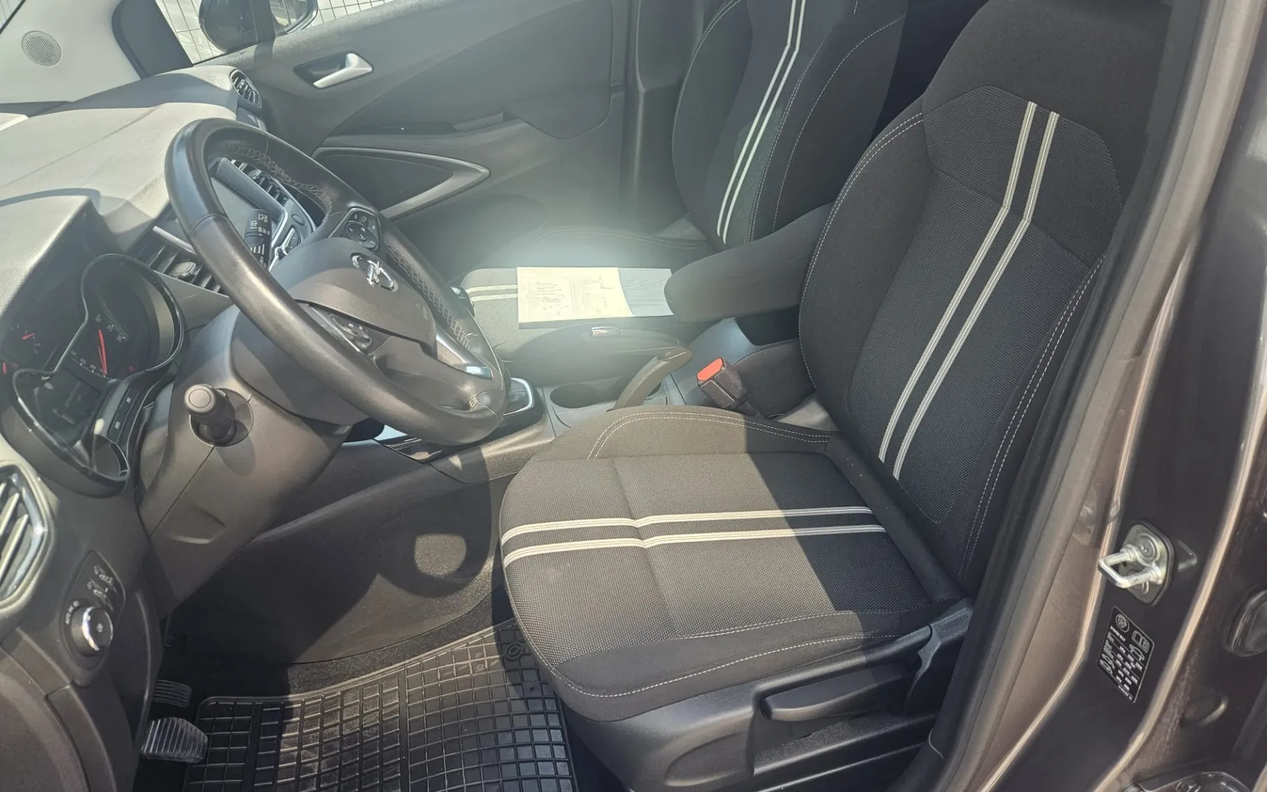 Zunanja slika - Opel Crossland X - 1,2 Turbo - Elegance - 9