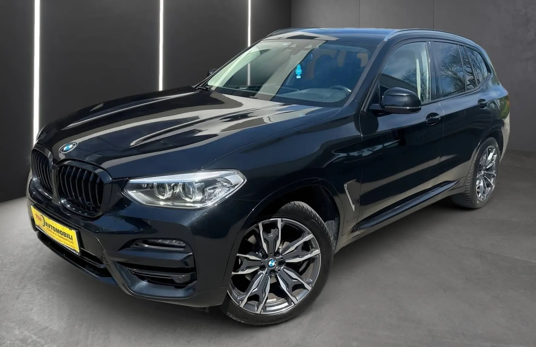 Zunanja slika - BMW X3 - serija :  xDrive 20d X-LINE FUL LED NAVI TEMP PDC AMBIENT - 2