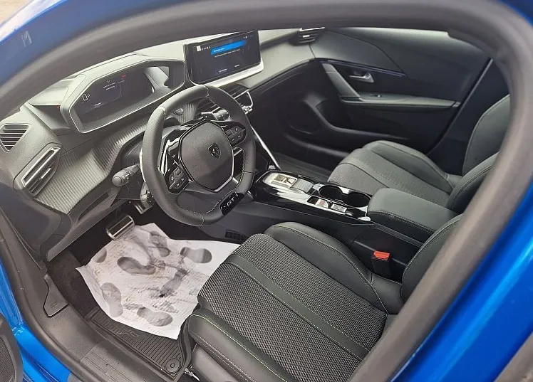 Zunanja slika - Peugeot 208 - GT HIBRID 110 e-DCT - 11