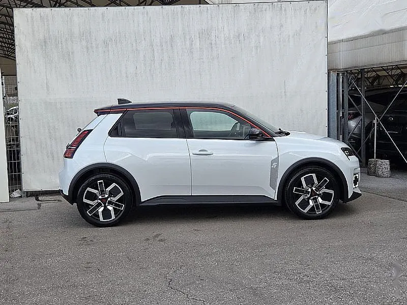 Zunanja slika - Renault 5 E-Tech Electric - Techno EV52 110kW + Platišča Chrono  18r - 4