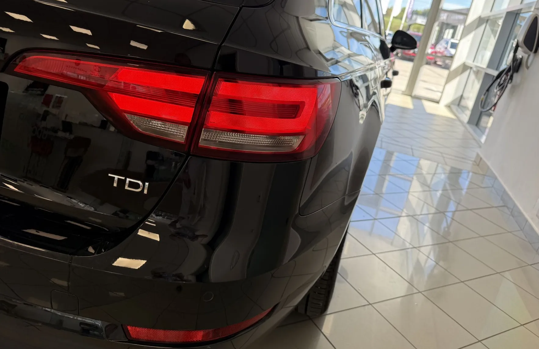 Zunanja slika - Audi A4 - Avant 2.0 TDI ultra Sport S tronic 140 KW - 7
