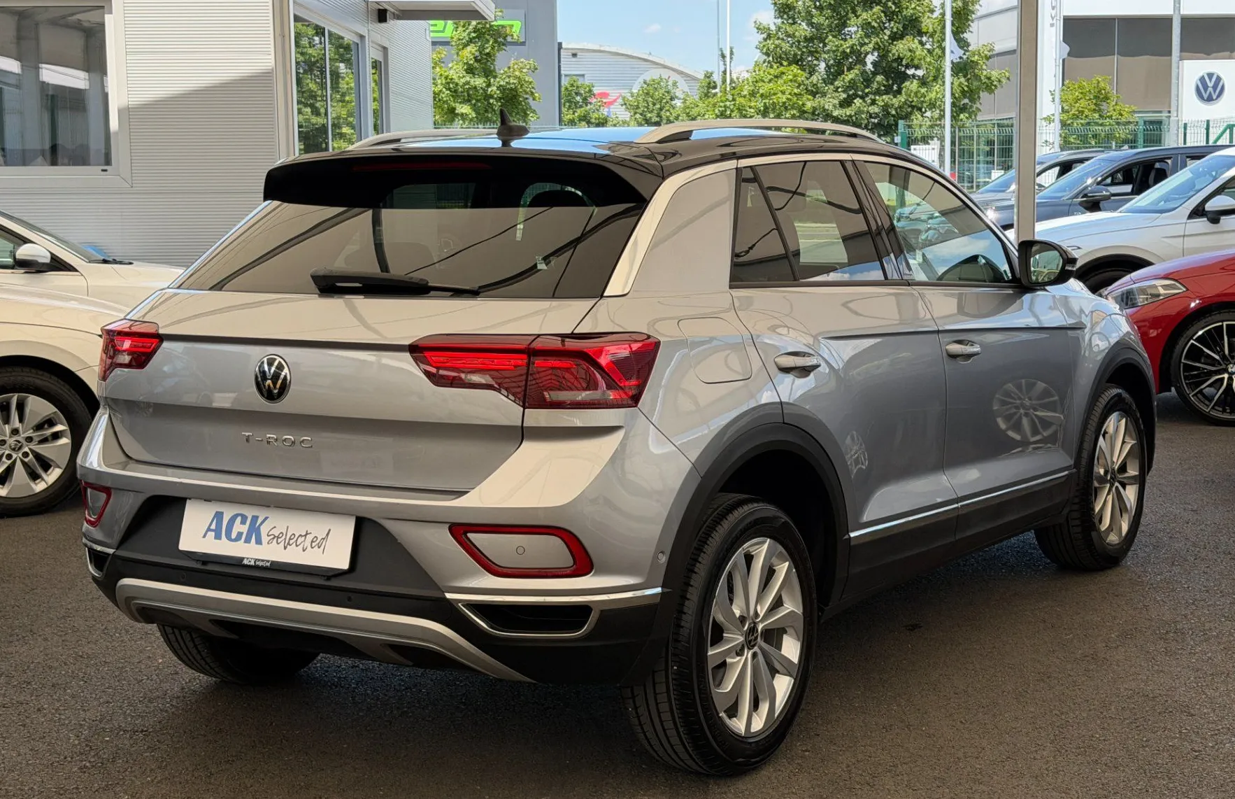 Zunanja slika - Volkswagen T-Roc - Style 1.5 TSI DSG LED-KAMERA-KEYLESS-VIRTUAL - 6