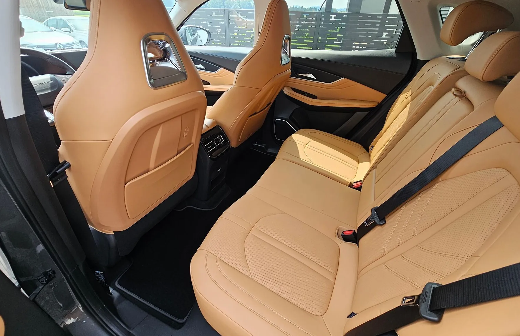 Zunanja slika - Forthing Forthing T5 EVO - T5 Evo my 2025 + ADAS- DRAGON GRAY  BEIGE NOTRANJOST-ZALO - 2