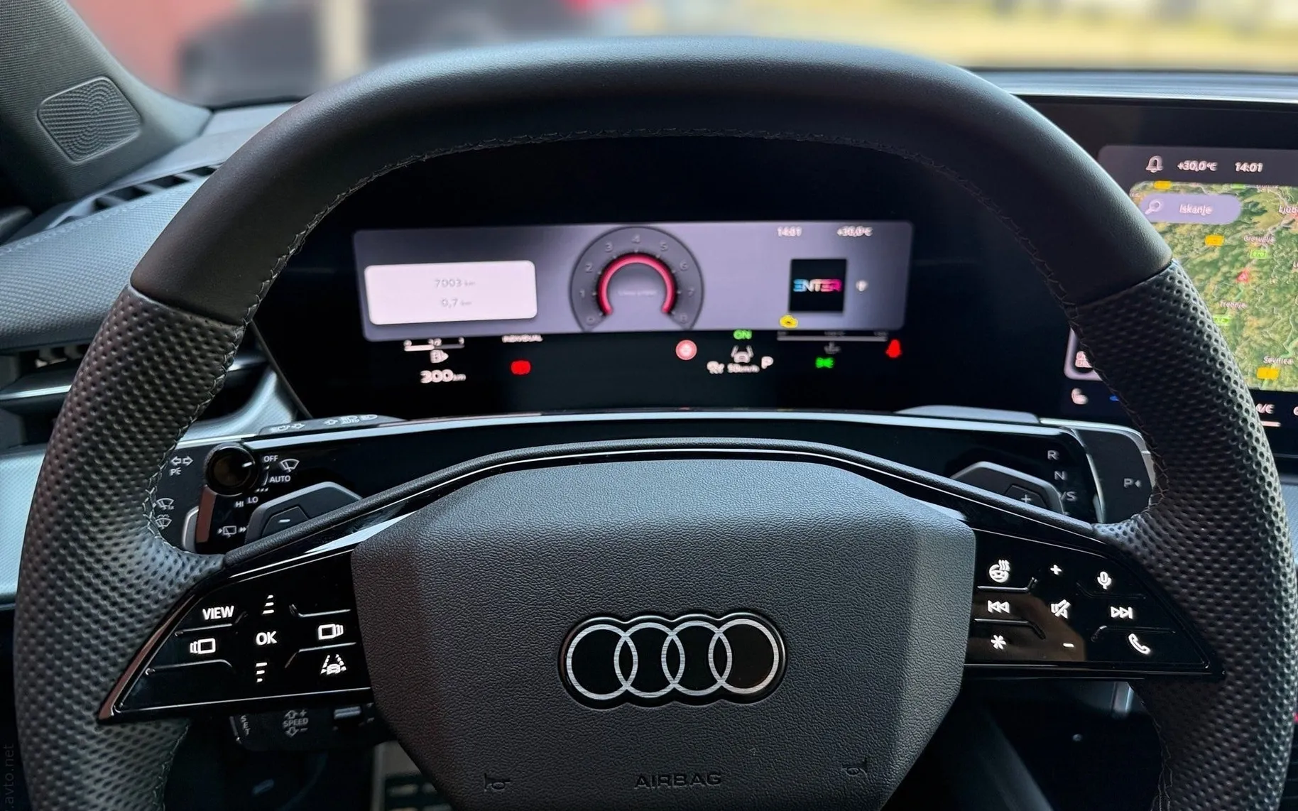 Notranja slika - Audi Q3 Sportback - TFSI quattro S tronic 204KM - 8