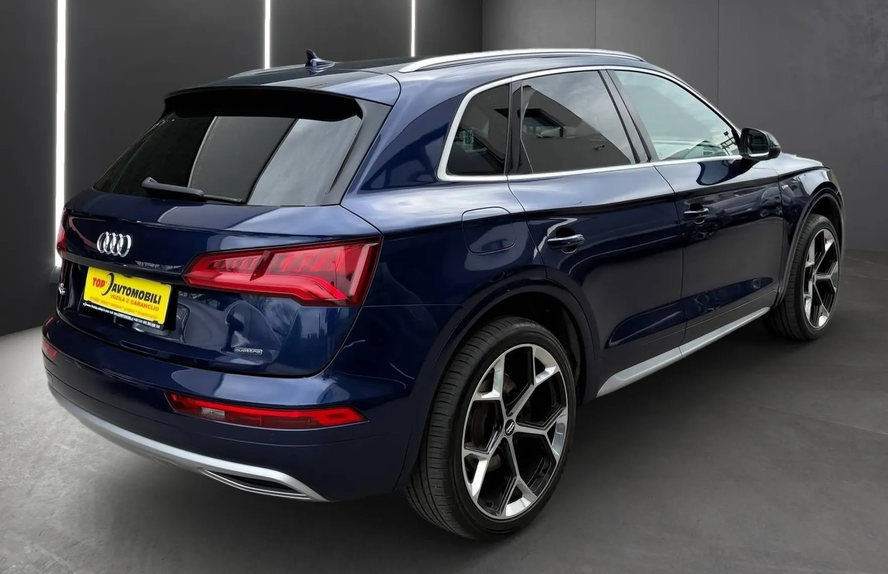 Zunanja slika - Audi Q5 - 40 TDI S LINE 4×4 RADAR VIRTUAL MATRIX NAVI KAME.. - 6