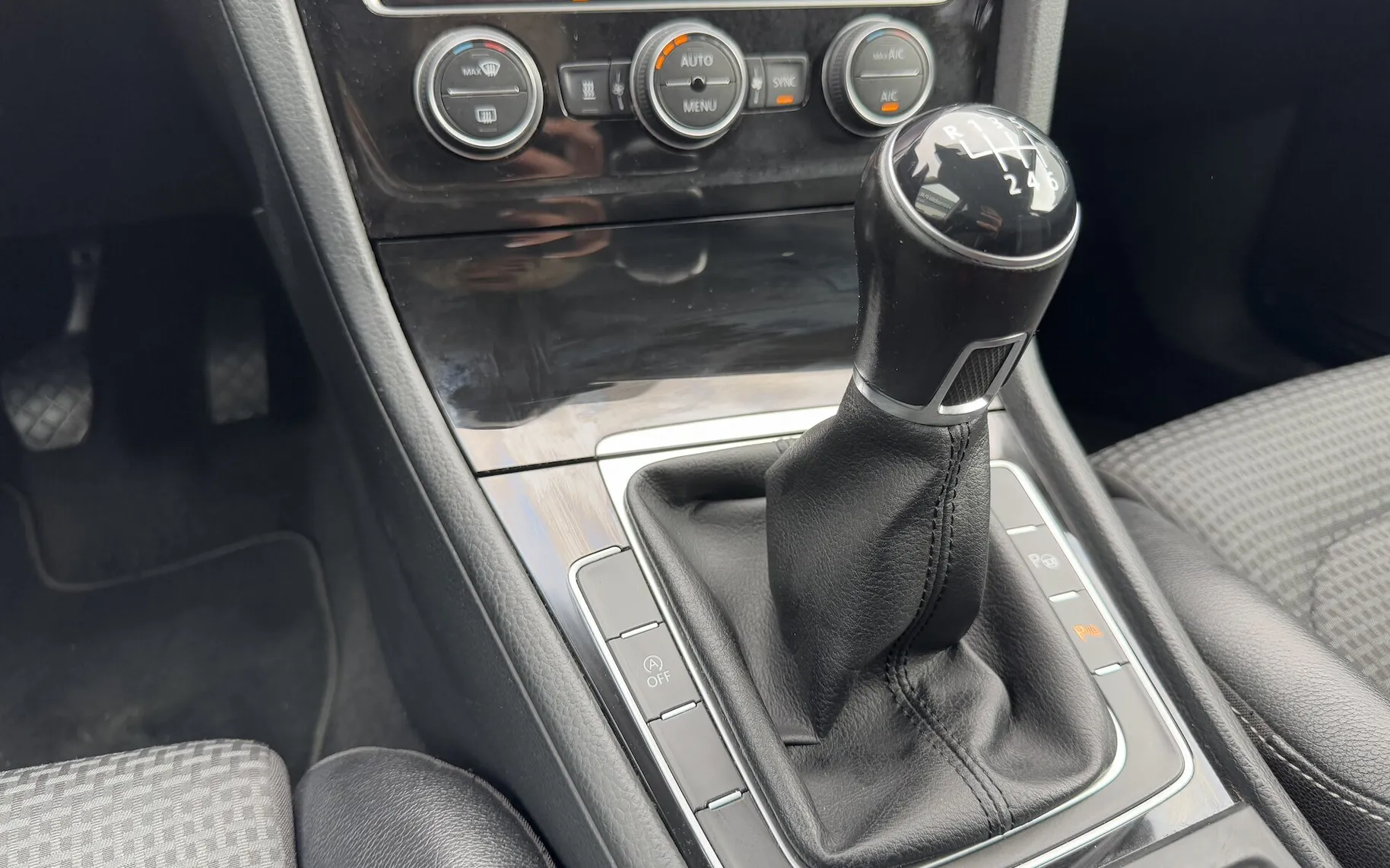 Zunanja slika - Volkswagen Golf Variant - 2.0 TDI BMT Highline OGROMNO OPREME-WEBASTO-KAMERA - 17