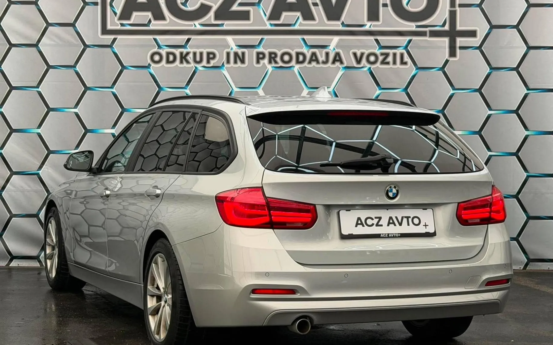 Zunanja slika - BMW serija 3 Touring: - 318D•AUT•FACELIFT•NAVIGACIJA•SPORT PAKET•F1•PDC•.. - 6