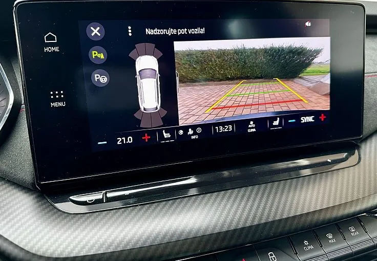 Zunanja slika - Škoda Octavia - RS 2.0 TSI+ALU19+MATRIX+PANORAMA+KAMERA+APPLE+PDC - 9