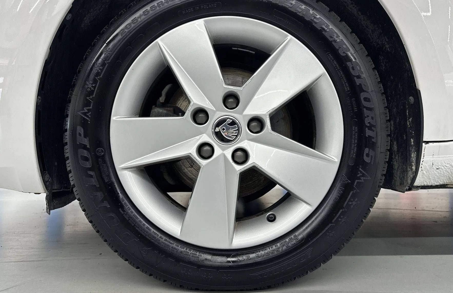 Zunanja slika - Škoda Octavia - Combi 1.6 TDI Family - 9