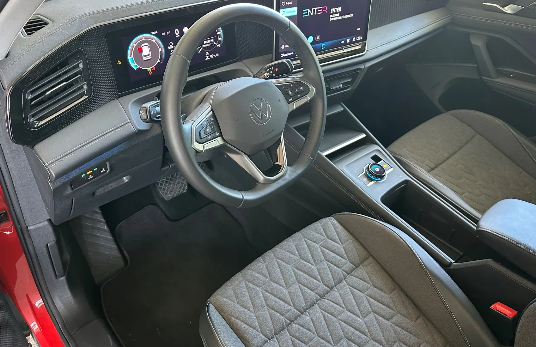 Zunanja slika - Volkswagen Tiguan - 2.0 TDI DSG-KAMERA-ACC-LINE+M.KOT ASSIS.-ALU... - 7