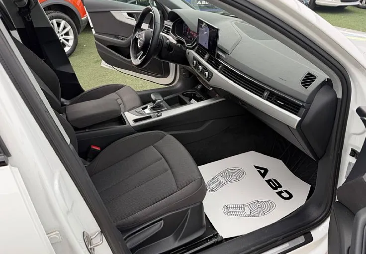 Zunanja slika - Audi A4 - Avant 35 TFSI S-TRONIC MATRIX SPORT BLACK RADAR VIRTUAL - 10