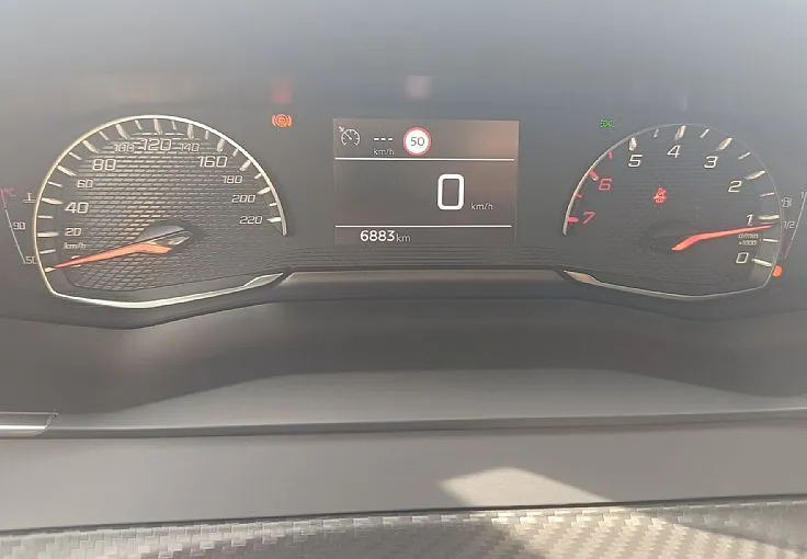 Zunanja slika - Peugeot 208 - 1.2 PureTech 100 S&S Active-NAVI-GRETJE SEDEŽEV - 10