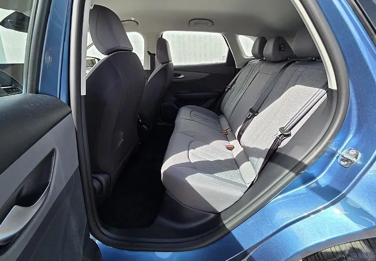 Zunanja slika - MG MGS5 EV - Comfort 49kWh - 7 let tovarniške garancije - 12