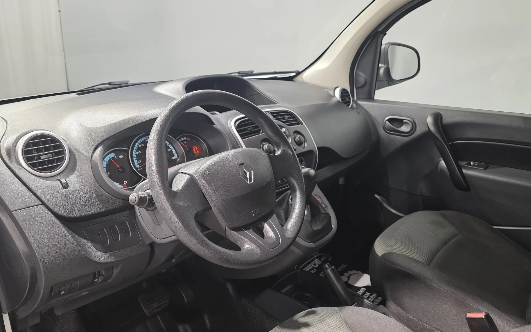 Zunanja slika - Renault Express - Kangoo  Electric ZE33 KLIMA PDC - 9