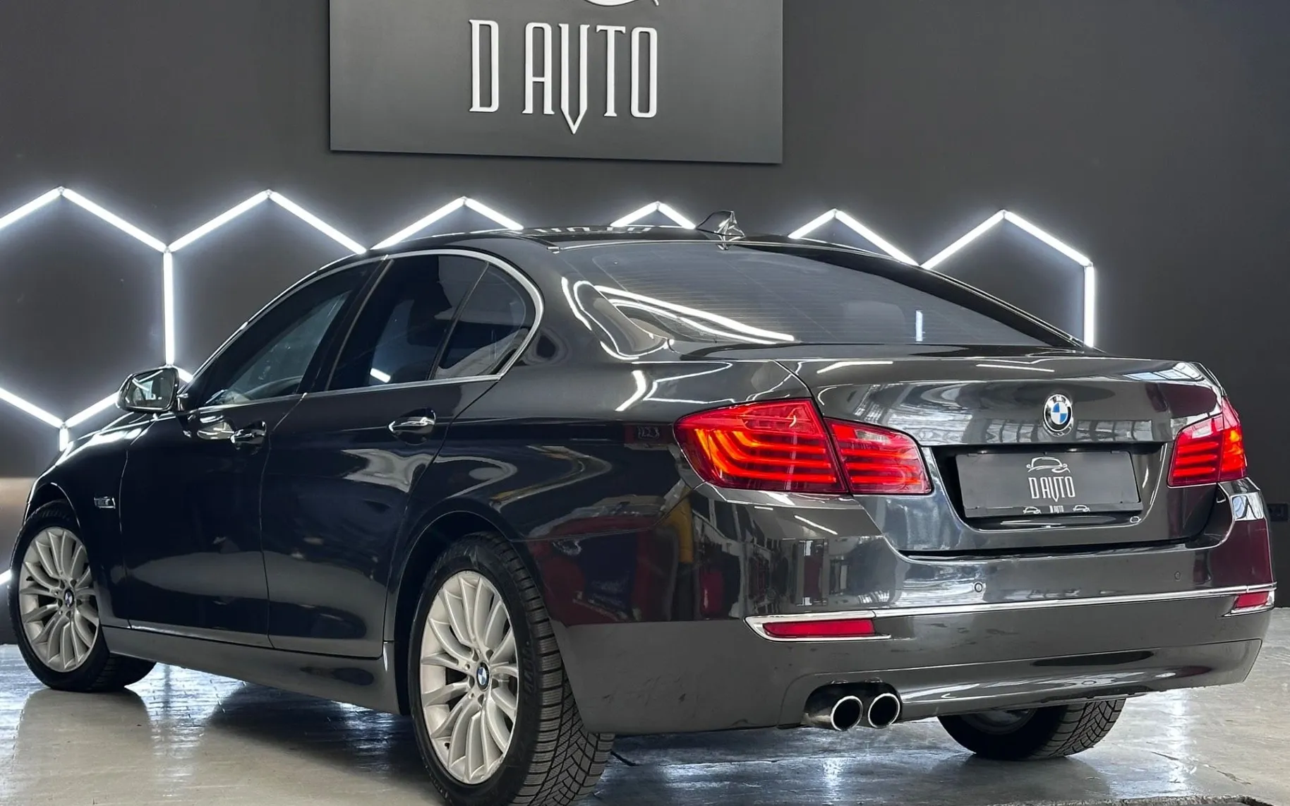Zunanja slika - BMW serija 5: - 525d VIRTUAL+HUD+V.NAVI+MEMORY+MRTVI KOT+ACC+L.AS - 6