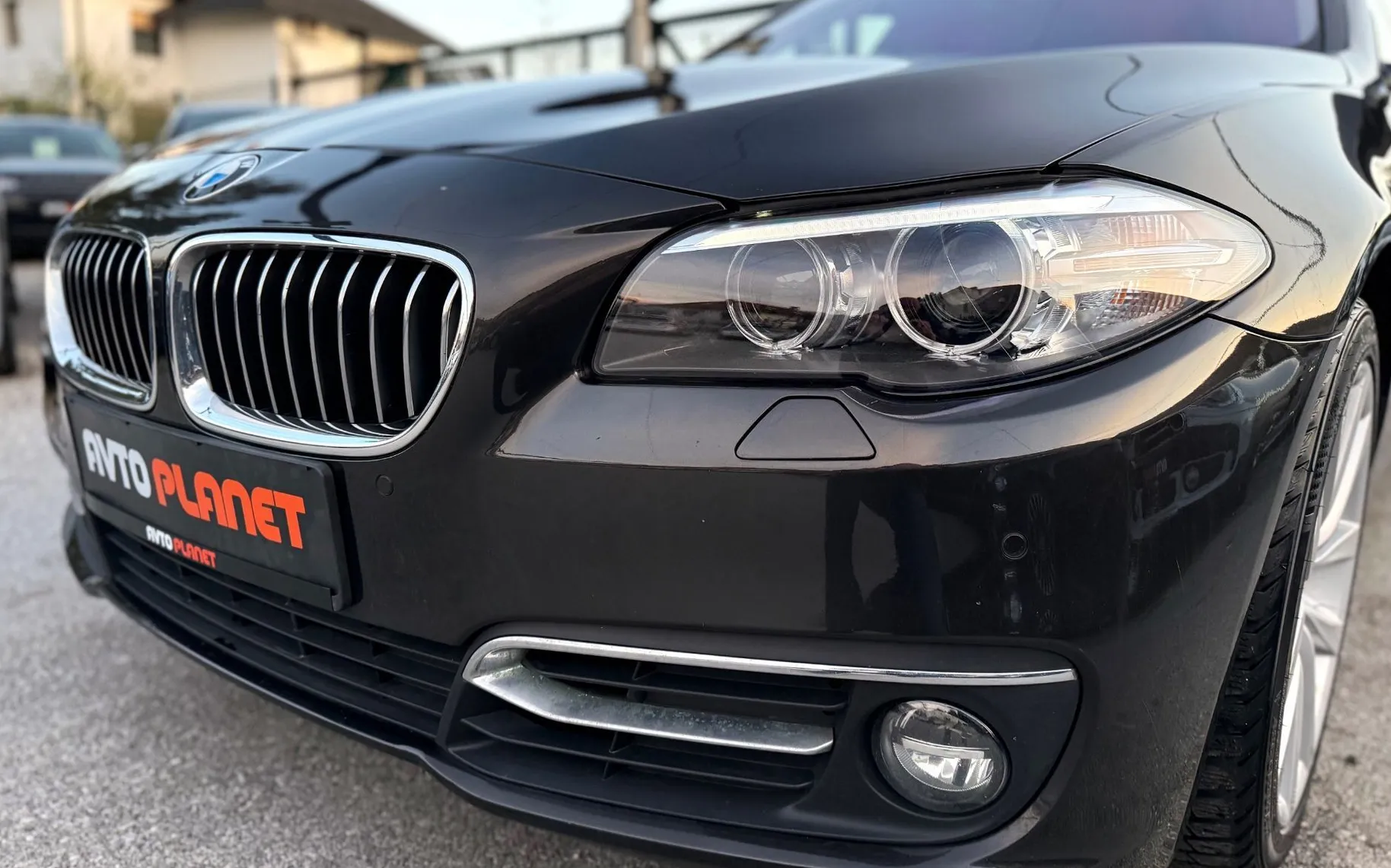 Zunanja slika - BMW Serija 5 - Touring: 520d xDrive AUT. LuxuryLiNE LED XENON USNJE ALU - 8
