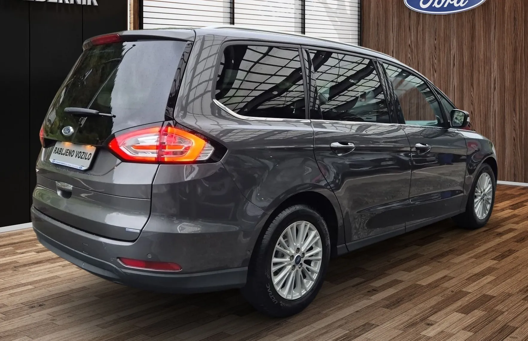 Zunanja slika - Ford Galaxy - TITANIUM 2.0 TDCi 150PS FWD A6-1.LAST-LED-5 SEDEŽ - 4